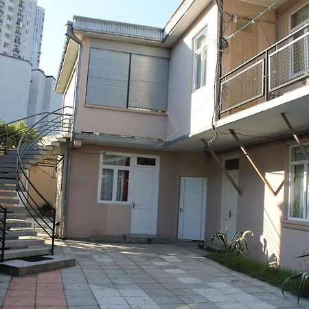 Iren Apartment Batumi Eksteriør billede