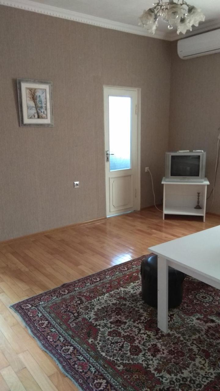 Iren Apartment Batumi Eksteriør billede