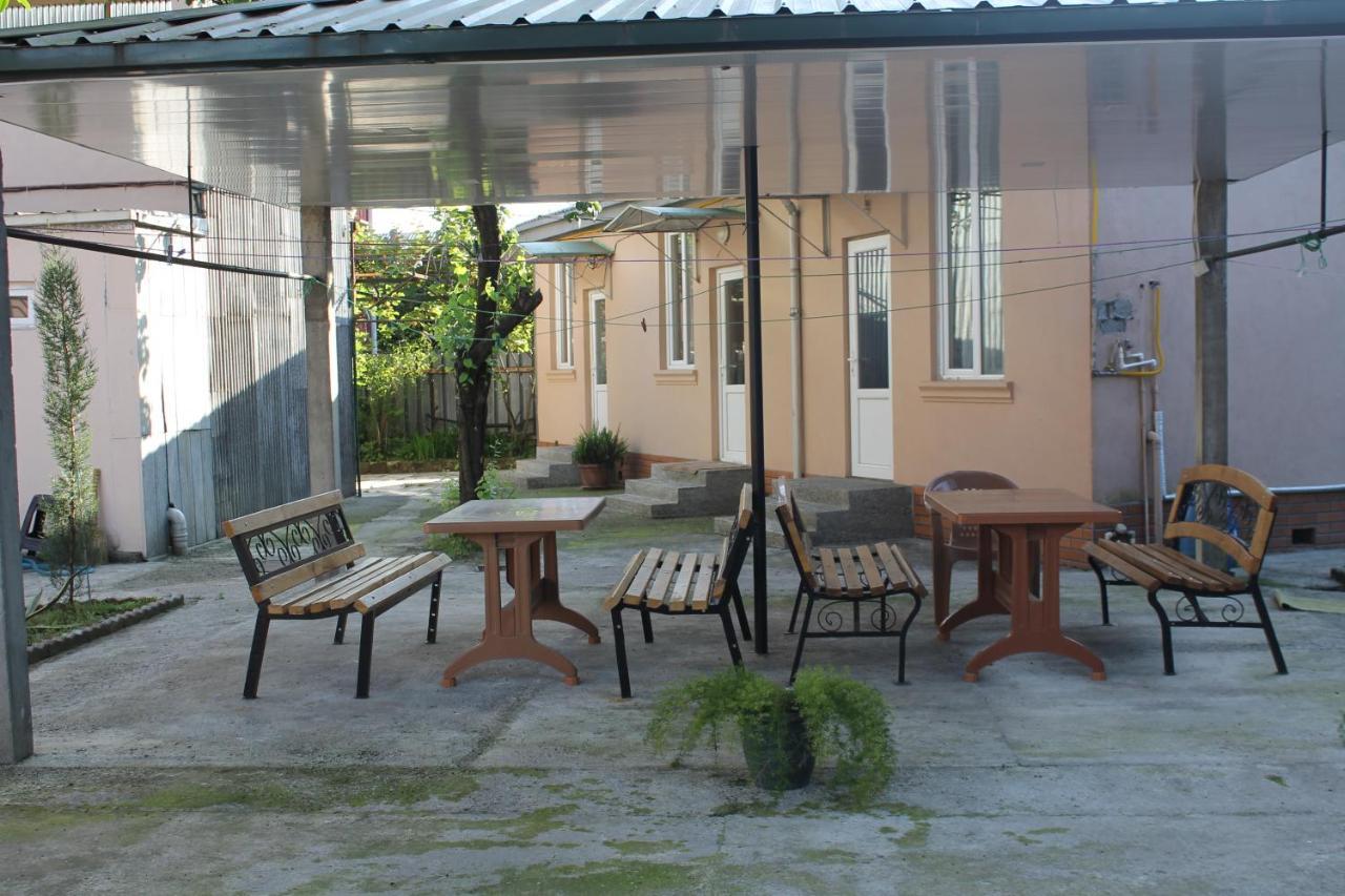 Iren Apartment Batumi Eksteriør billede