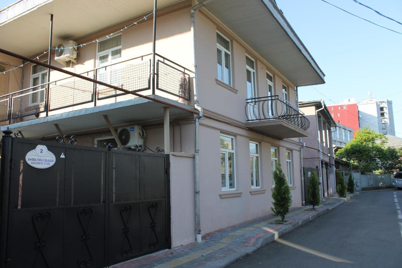 Iren Apartment Batumi Eksteriør billede